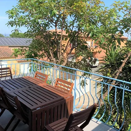 Beaux 3 Pieces Avec Espaces Exterieurs Et Parking - Proche
