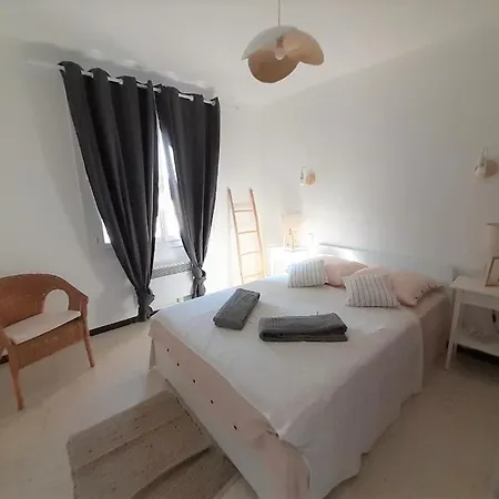Apartment Beaux 3 Pieces Avec Espaces Exterieurs Et Parking - Proche Hyeres