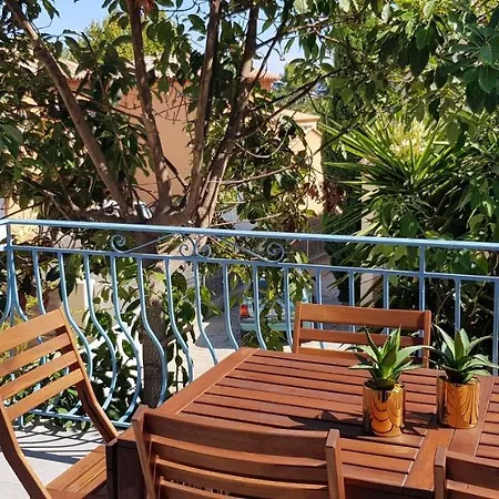 Beaux 3 Pieces Avec Espaces Exterieurs Et Parking - Proche Apartment Hyeres