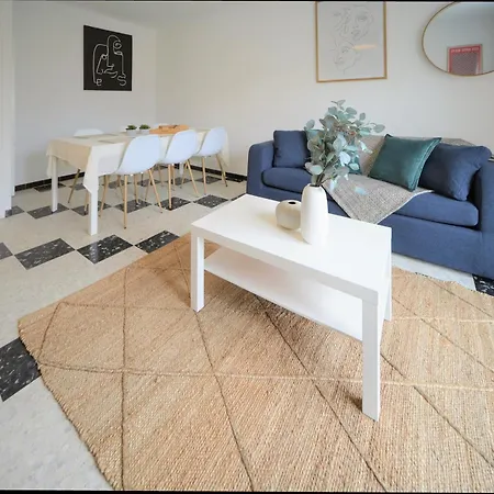 Beaux 3 Pieces Avec Espaces Exterieurs Et Parking - Proche Apartment