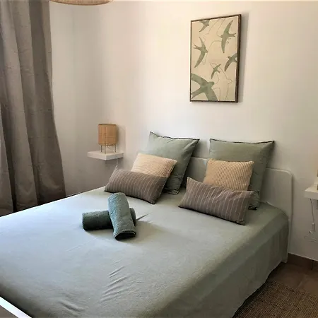 Beaux 3 Pieces Avec Espaces Exterieurs Et Parking - Proche Apartment Hyeres